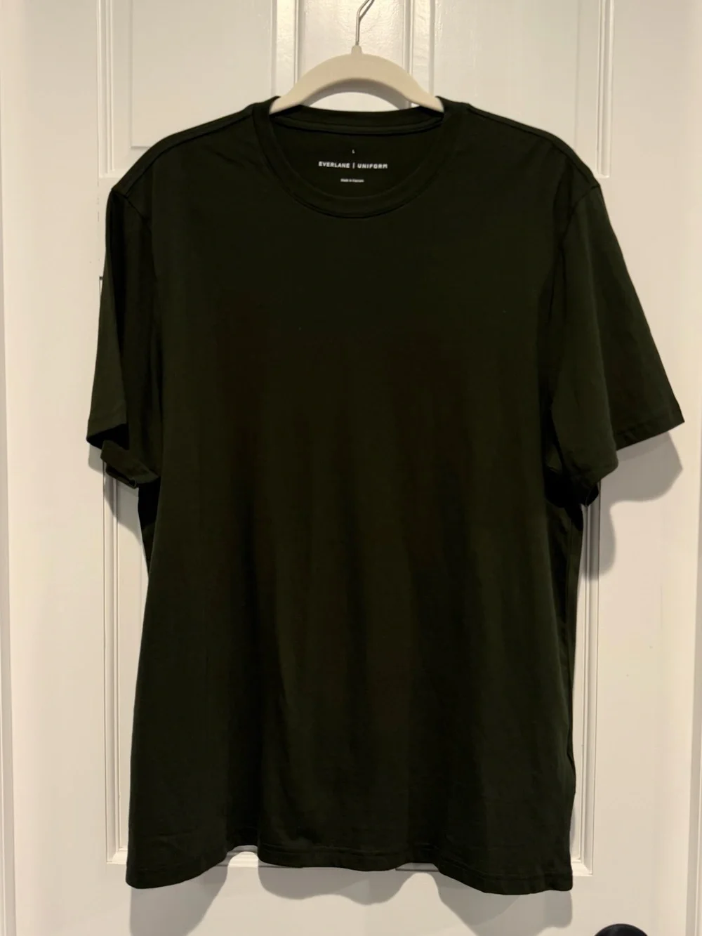 Everlane NWOT Uniform Organic Cotton Crew Neck T Shirt Dark Olive Green Large - Picture 2 of 6